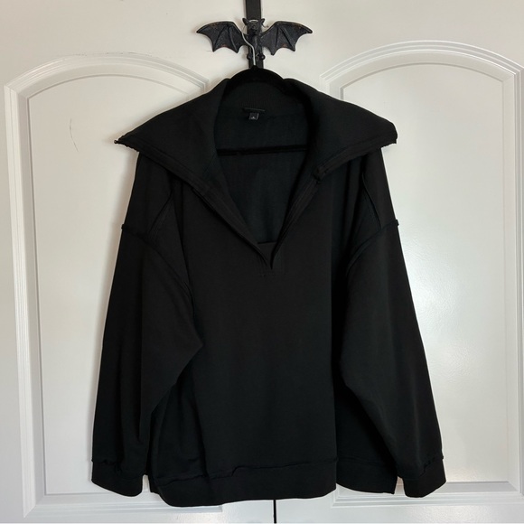 Torrid Fleece V-Neck Sweatshirt Elegant Cut Soft Comfortable size 3X - Picture 5 of 15